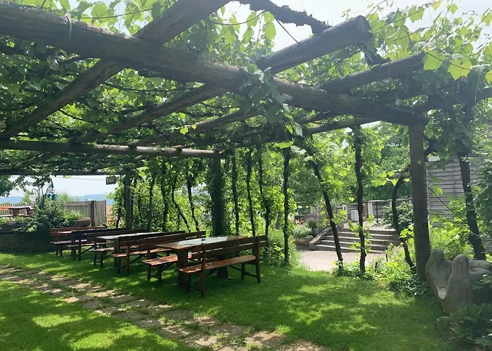 Koschak Wirt & Weinbauer Inn *