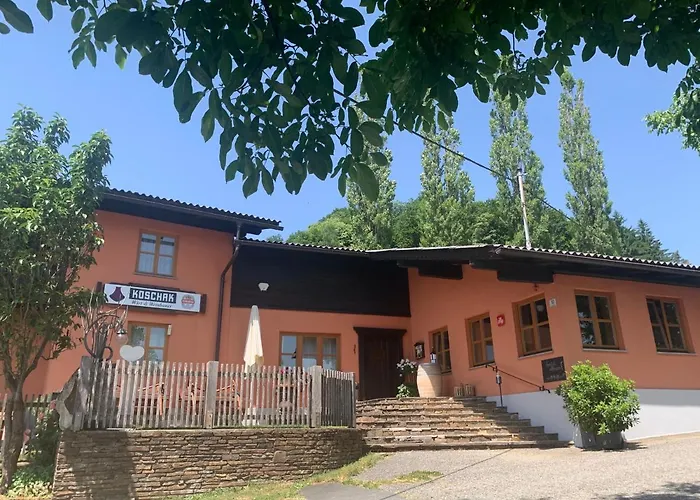 Koschak Wirt & Weinbauer *