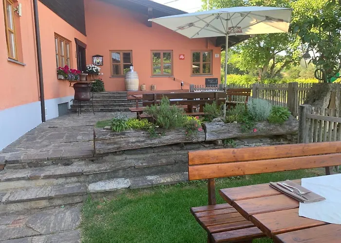 Koschak Wirt & Weinbauer Estalagem *