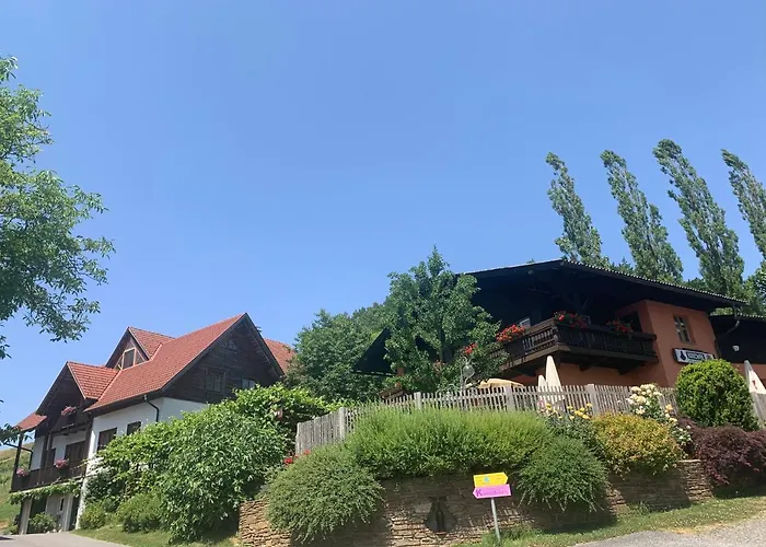 Koschak Wirt & Weinbauer Heimschuh