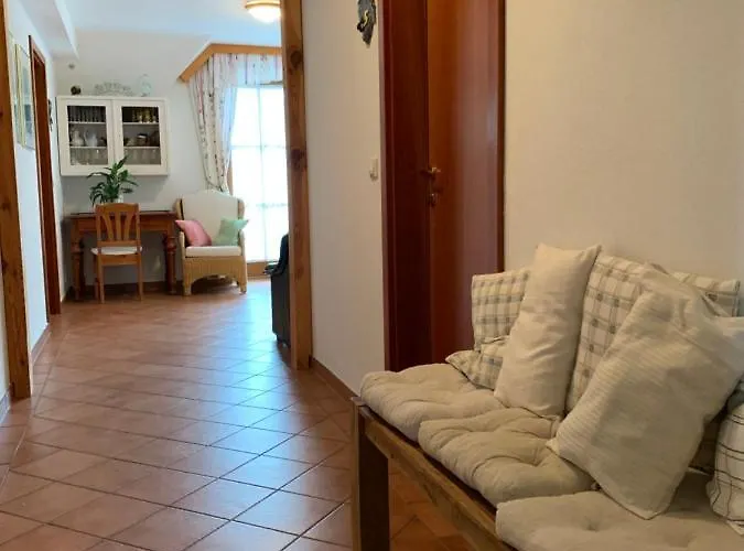 Inn Koschak Wirt & Weinbauer *